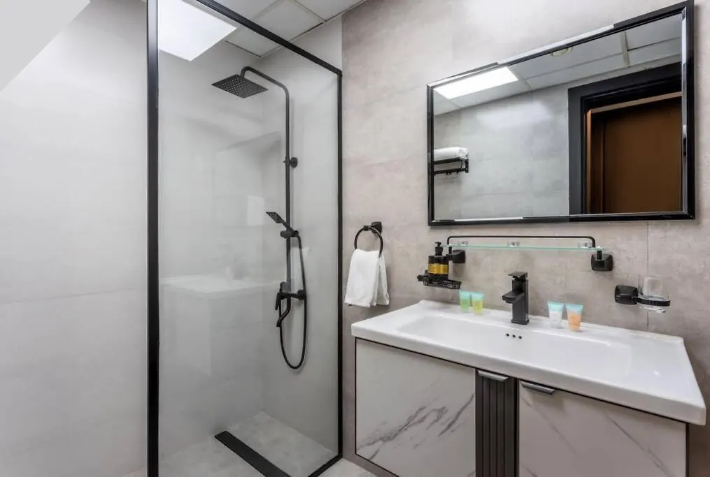 두바이 Unique Studio With Jacuzzi 아파트